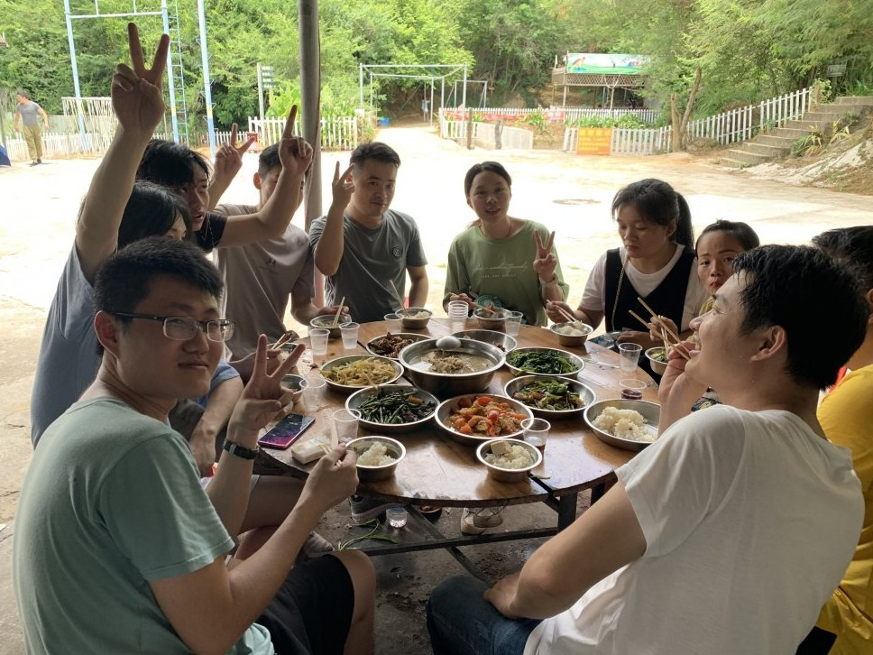 團建自助團餐